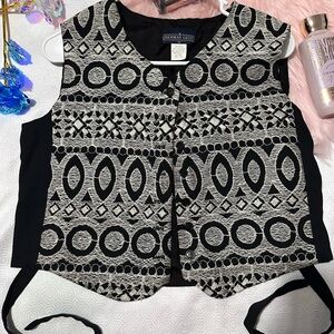 Herman Geist Black and White Geometric Women's Blouse